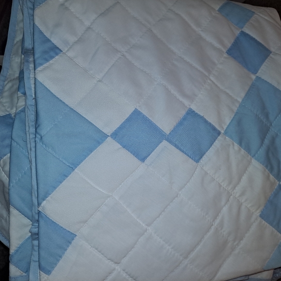 Hand made quilts. Made over 40 years ago. - Picture 3 of 3